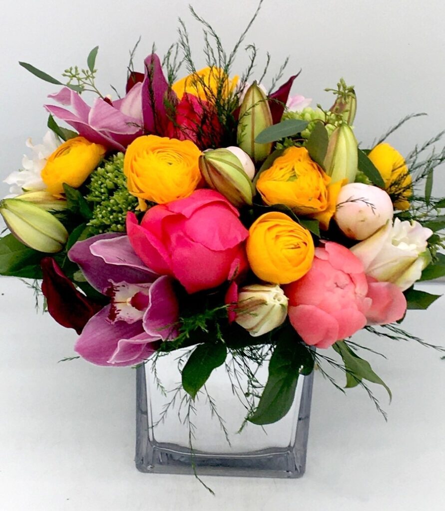 big-flowers-nyc-delivery-arrangements-118_108.88