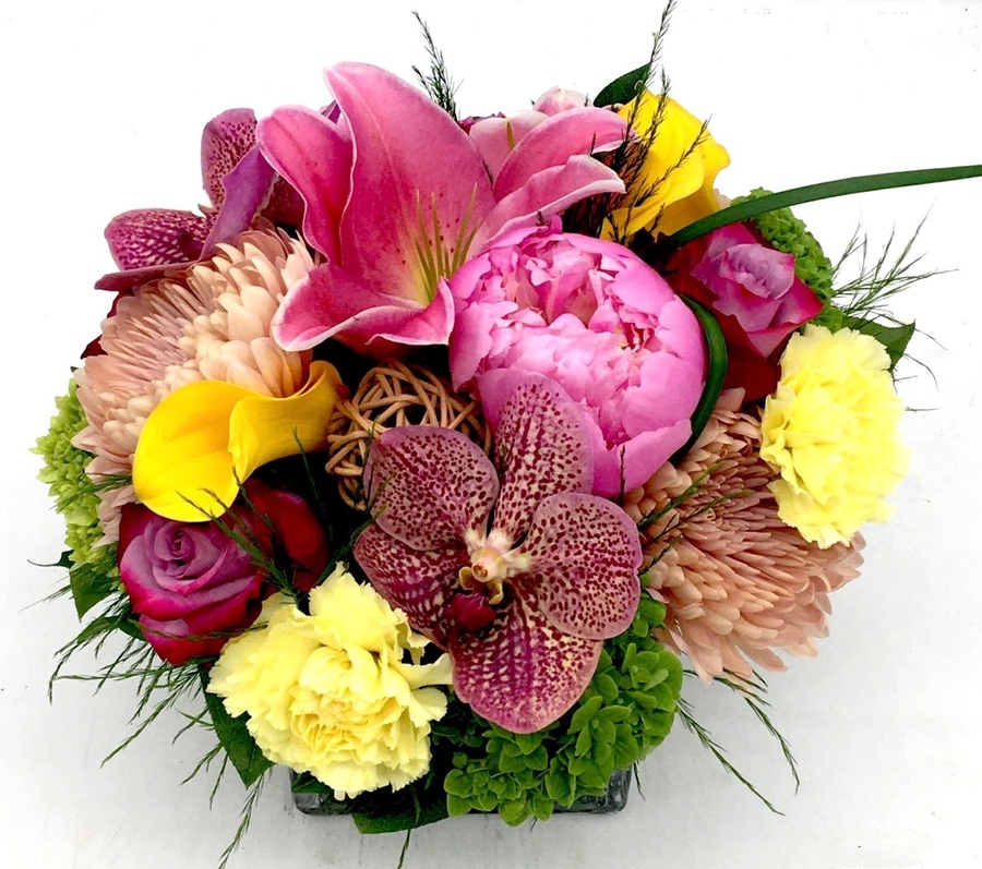 big-flowers-nyc-delivery-arrangements-124_98.88