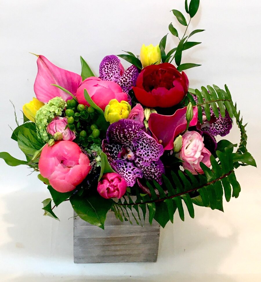 big-flowers-nyc-delivery-arrangements-126_108.88
