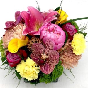 * Summer Flowers Arrangement